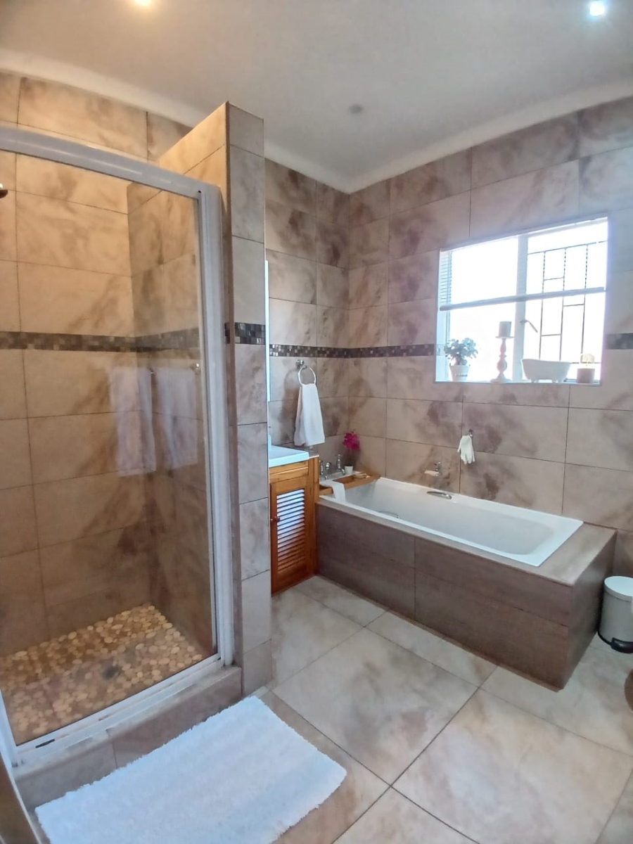4 Bedroom Property for Sale in Sasolburg Ext 11 Free State